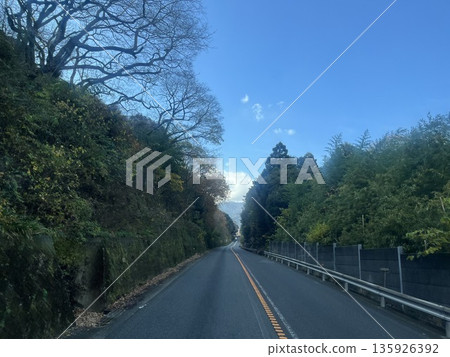 Japanese suburban roads and trails surrounded by nature Japanese suburban roads and trails surrounded by nature 135926392