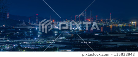 Night view of the Mizushima Industrial Complex from Kamejimayama Flower and Green Hill Park, Kurashiki City, Okayama Prefecture, Japan 135928948