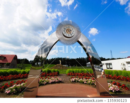 Otofuke Roadside Station shining against the blue sky Otofuke Roadside Station shining against the blue sky 135930123