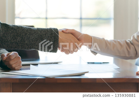 business people shaking hands business people shaking hands 135930881