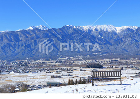 Winter Azumino and Northern Alps 135931108