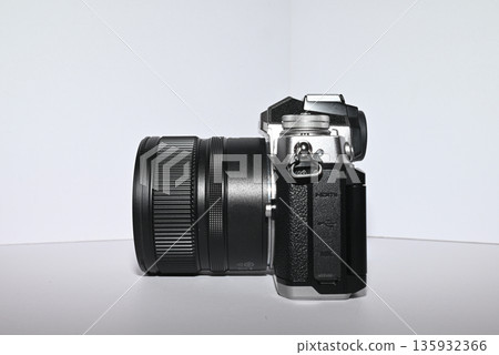 Classic design mirrorless camera Classic design mirrorless camera 135932366