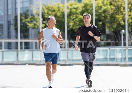 Senior man jogging Senior man jogging 135932614