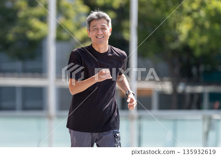 Senior man jogging Senior man jogging 135932619