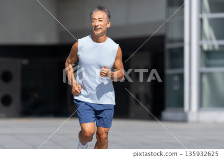 Senior man jogging Senior man jogging 135932625
