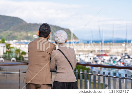 Senior couple traveling. Photo courtesy of Ito Marine Town Roadside Station. Senior couple traveling. Photo courtesy of Ito Marine Town Roadside Station. 135932717