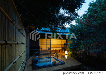 露天浴池、溫泉、旅館。攝影合作：伊藤綠玉 135932745
