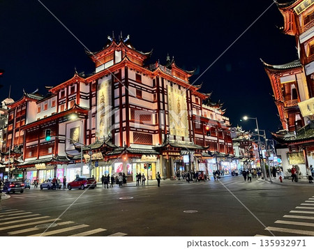 元宵夜景 135932971