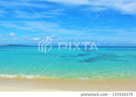 沖繩宮古島藍天沙山海灘 135938370