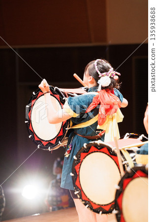 Image of beating Japanese drums Morioka Sansa Odori 135938688