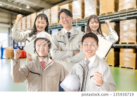 Smiling worker business team 135938719