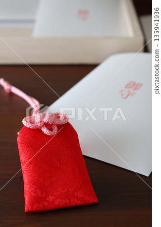 Amulet gift bag "Omamori" [Close-up, simple, copy space] 135941936