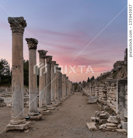 Dramatic sunset over the ancient Roman columns of Ephesus Ancient City, Selcuk, Turkey Dramatic sunset over the ancient Roman columns of Ephesus Ancient City, Selcuk, Turkey 135943937