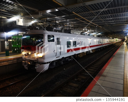 electric train, train, trains 135944191