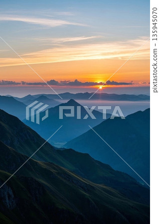 山间日落自然风景 135945070