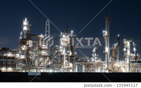 Factory night scene Yokkaichi city Factory night scene Yokkaichi city 135945117