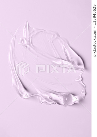 Moisturizing or anti-aging face cream with hyaluronic acid or salicylic acid. 135946629