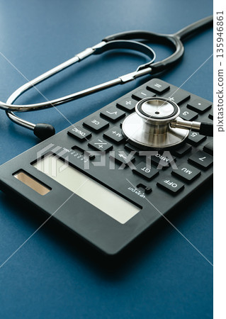 Medical expenses image 135946861