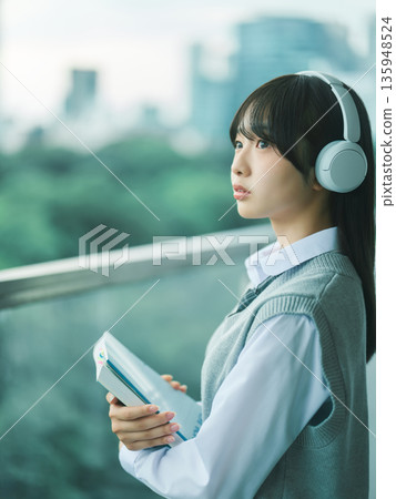 高中女生肖像 高中女生肖像 135948524