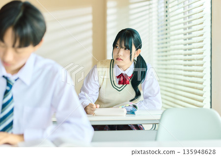 預備學校上課 135948628