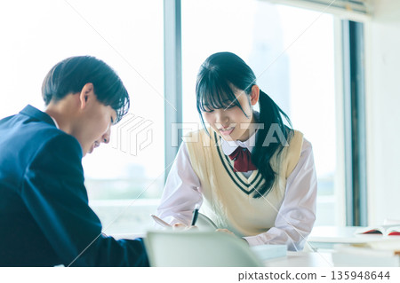 預備學校上課 135948644