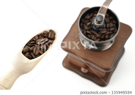 咖啡豆和磨坊 咖啡豆和磨坊 135949584