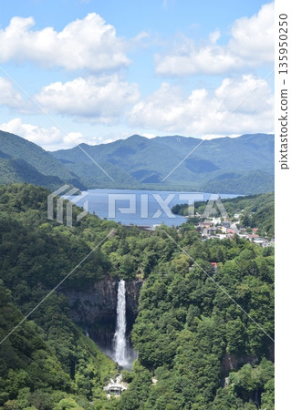 栃木縣日光市中禪寺湖全景 栃木縣日光市中禪寺湖全景 135950250