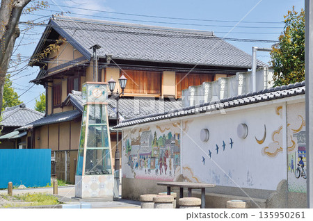 Warabijuku Community Square 135950261