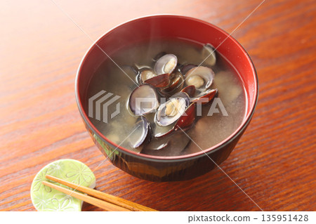 Shijimino味噌湯 135951428