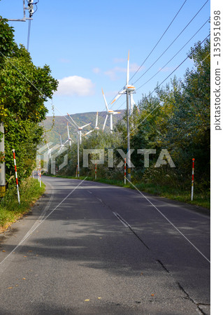 Suttsu 風電場和 Futa 風電場(Suttsu 町) Suttsu 風電場和 Futa 風電場(Suttsu 町) 135951698