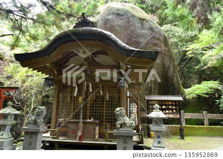 Banbo shrine 135952869