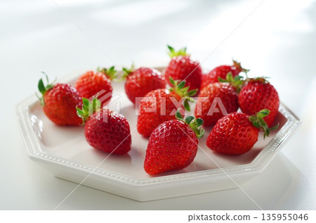 草莓，草莓，草莓（amaou） 135955046