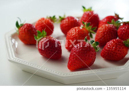 草莓，草莓，草莓（amaou） 135955114