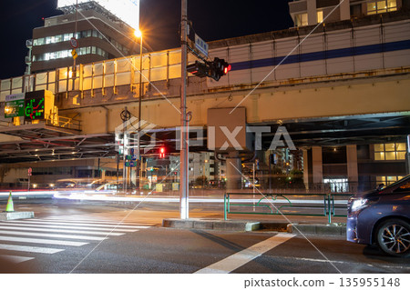 夜間行人穿越道 夜間行人穿越道 135955148