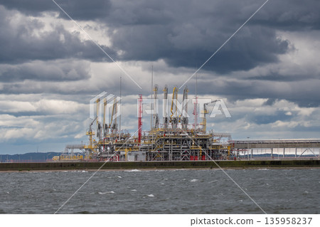 gas transport 135958237