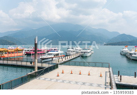 Taiwan Nantou County Sun Moon Lake (Watari Tessan) Watersha Dock Square 135959383