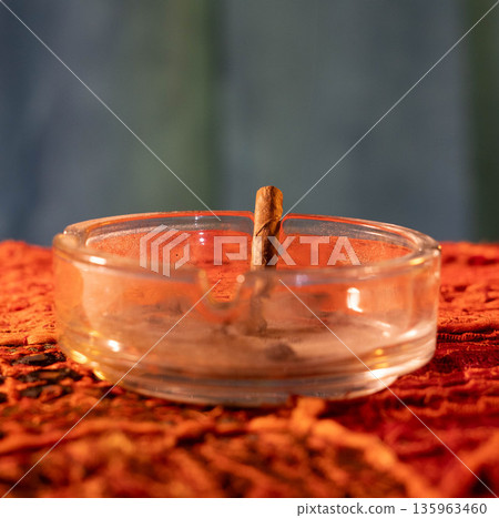 Macro glass ashtray 135963460