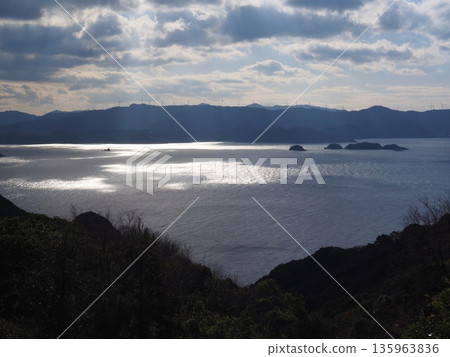從山上看到的海 135963836