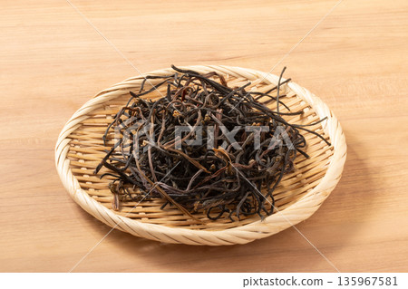 【青森縣】蕨菜(乾燥的野菜) 【青森縣】蕨菜(乾燥的野菜) 135967581