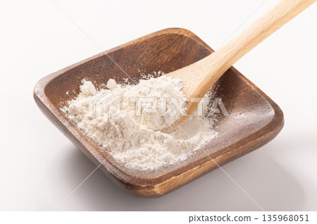 [Hokkaido whole wheat barley] Mochi barley 135968051