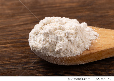 [Hokkaido whole wheat barley] Mochi barley 135968069