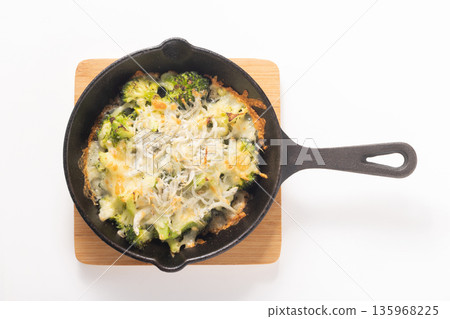 Broccoli, Whitebait, and Cheese Grill 135968225