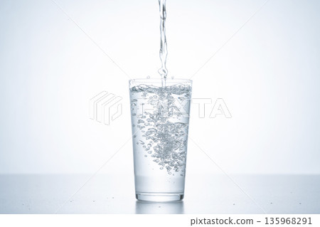 Water mineral water 135968291