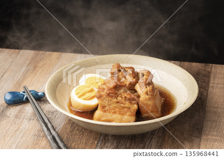 煮沸的角 135968441