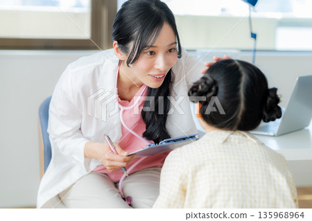 Doctor who consults Doctor who consults 135968964