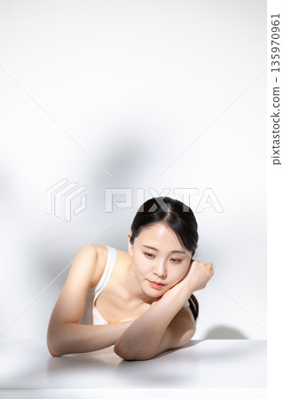 中年婦女美麗形象 中年婦女美麗形象 135970961