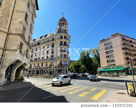 Street view in the historic center, Geneva, Switzerland Street view in the historic center, Geneva, Switzerland 135972191