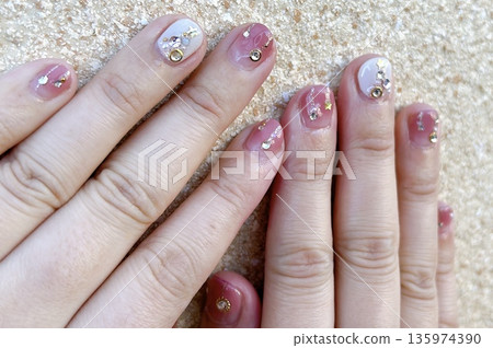 Cute and grown-up Christmas nails 135974390