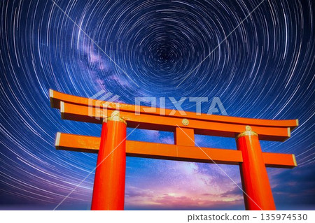 伏見稻荷大社神社鳥居 伏見稻荷大社神社鳥居 135974530