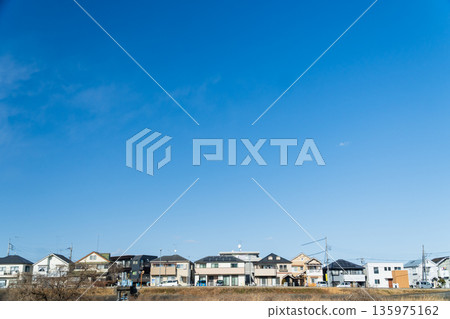 Tokyo cityscape: residential area under blue sky Tokyo cityscape: residential area under blue sky 135975162